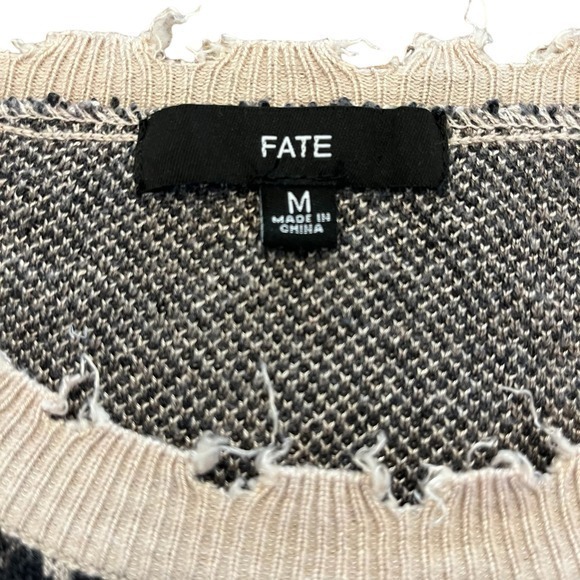 Fate Anthropologie Distressed Animal Print Tan Brown Pullover Sweater Size M - Picture 9 of 9